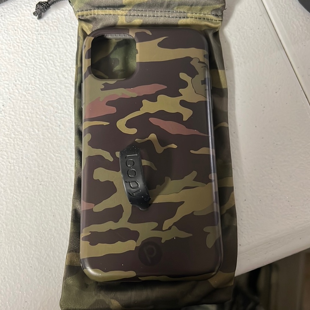 iPhone 11 loopy case, camouflage
